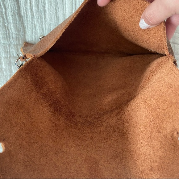 Jesse&Co Cognac Leather Belt Bag - Picture 6 of 6